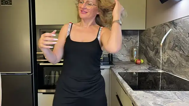 mommy nadin online show from October 13, 5:02 pm