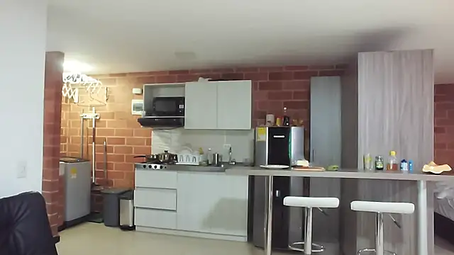 warrenkener online show from March 1, 12:12 am