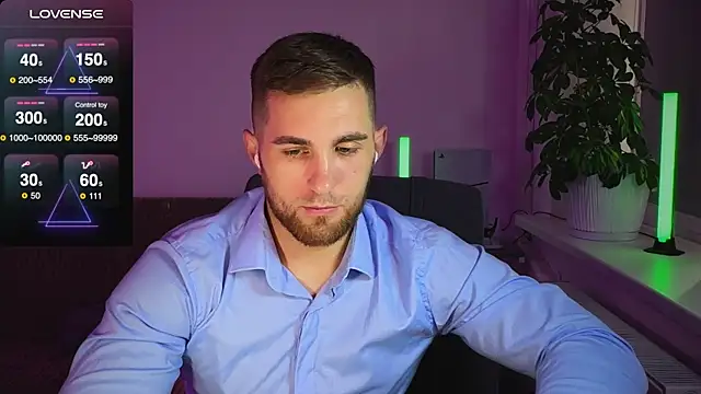 Snapshot of Sweeet__boy chatting on October 23, 12:48 pm Sweeet boy online show from October 23, 12:48 pm