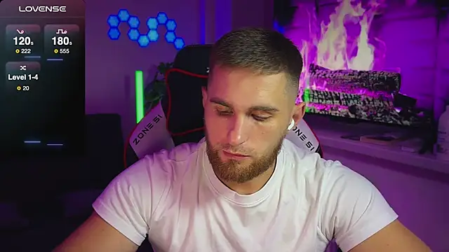 Snapshot of Sweeet__boy chatting on November 14, 11:02 pm Sweeet boy online show from November 14, 11:02 pm