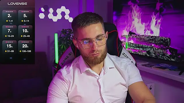 Snapshot of Sweeet__boy chatting on November 19, 3:23 pm Sweeet boy online show from November 19, 3:23 pm