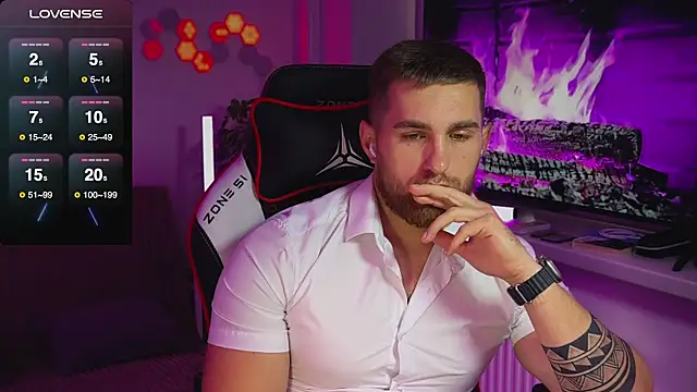 Snapshot of Sweeet__boy chatting on November 20, 12:38 pm Sweeet boy online show from November 20, 12:38 pm