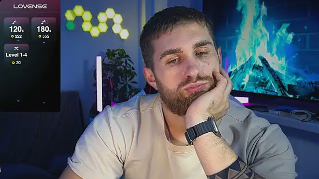 Snapshot of Sweeet__boy chatting on December 4, 2:59 pm Sweeet boy online show from December 4, 2:59 pm