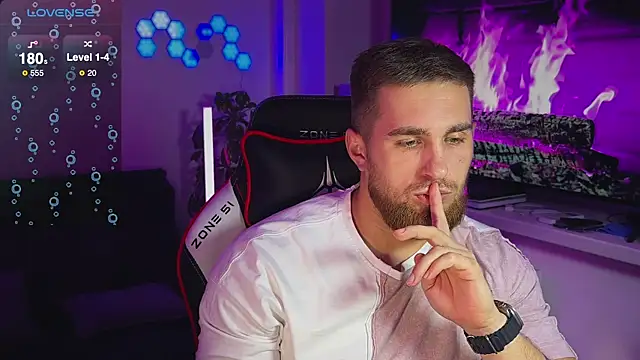 Snapshot of Sweeet__boy chatting on December 15, 6:45 pm Sweeet boy online show from December 15, 6:45 pm