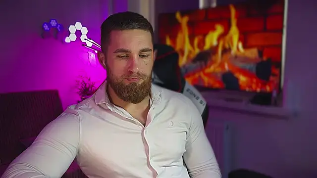 Snapshot of Sweeet__boy chatting on February 13, 9:05 am Sweeet boy online show from February 13, 9:05 am