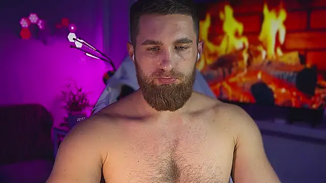 Snapshot of Sweeet__boy chatting on February 15, 7:54 pm Sweeet boy online show from February 15, 7:54 pm