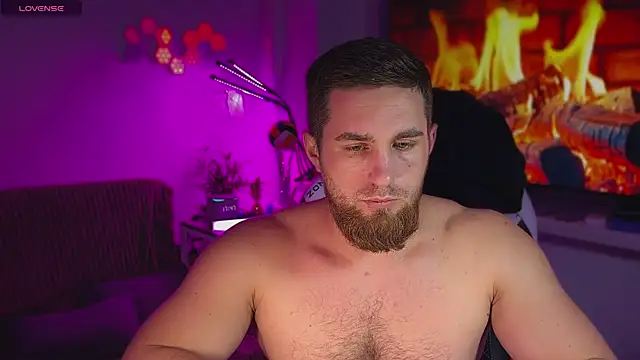 Snapshot of Sweeet__boy chatting on February 23, 2:47 pm Sweeet boy online show from February 23, 2:47 pm