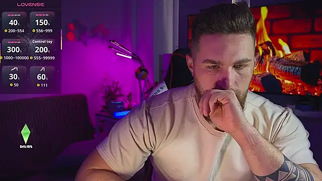 Snapshot of Sweeet__boy chatting on March 3, 10:43 am Sweeet boy online show from March 3, 10:43 am