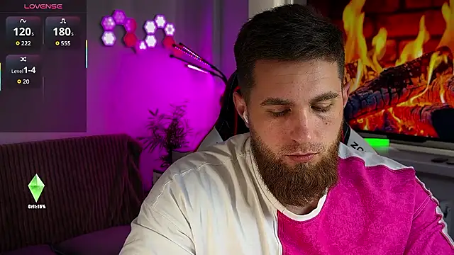 Snapshot of Sweeet__boy chatting on March 17, 11:13 am Sweeet boy online show from March 17, 11:13 am