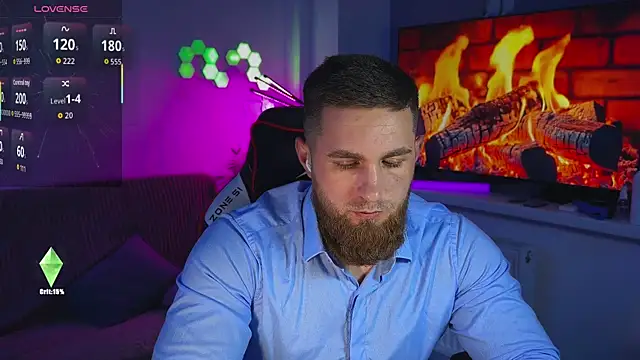 Snapshot of Sweeet__boy chatting on March 21, 7:06 pm Sweeet boy online show from March 21, 7:06 pm