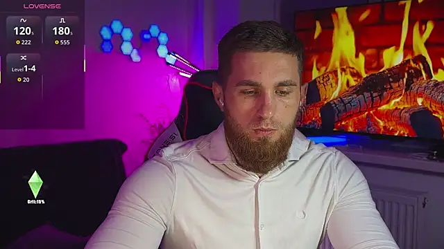 Snapshot of Sweeet__boy chatting on March 28, 7:13 pm Sweeet boy online show from March 28, 7:13 pm