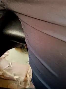 u wan me online show from October 14, 5:19 am