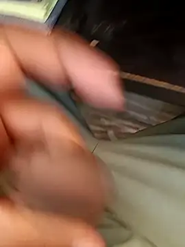 Snapshot of u_wan_me chatting on February 14, 3:58 am u wan me online show from February 14, 3:58 am