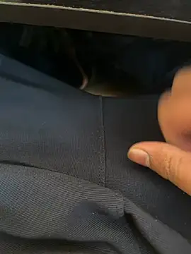 Snapshot of u_wan_me chatting on February 26, 4:33 am u wan me online show from February 26, 4:33 am