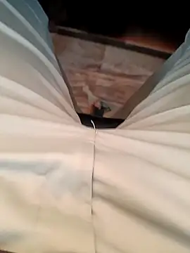 Snapshot of u_wan_me chatting on March 19, 4:05 am u wan me online show from March 19, 4:05 am