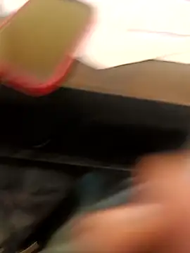 Snapshot of u_wan_me chatting on March 20, 3:33 am u wan me online show from March 20, 3:33 am