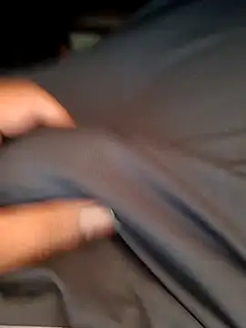 Snapshot of u_wan_me chatting on March 28, 2:55 am u wan me online show from March 28, 2:55 am