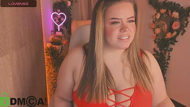 Sheila queen  online show from December 15, 9:31 pm