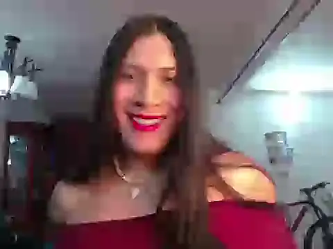 Snapshot of princessdaisy001 chatting on July 2, 1:05 am princessdaisy001 online show from July 2, 1:05 am