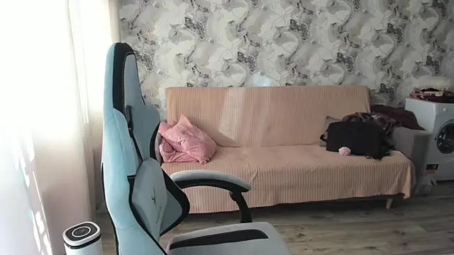 Snapshot of Lis_Kollen chatting on September 30, 10:09 am Lis Kollen online show from September 30, 10:09 am