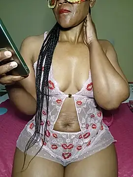 BabySweetDee online show from June 18, 8:47 am