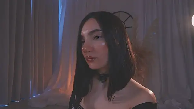 AmyArmstrong online show from November 8, 8:29 pm