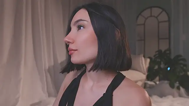 AmyArmstrong online show from March 29, 12:21 am