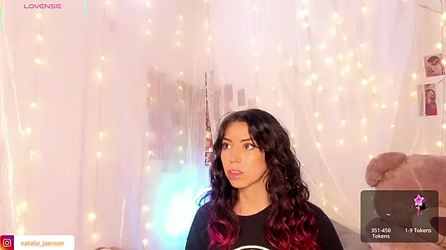 Snapshot of natalie_jaensen chatting on February 6, 10:02 pm natalie jaensen online show from February 6, 10:02 pm