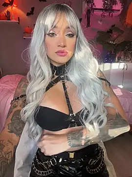 DaniDusan  online show from October 27, 10:03 pm