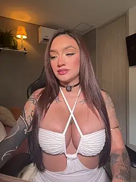 DaniDusan  online show from July 13, 7:16 pm