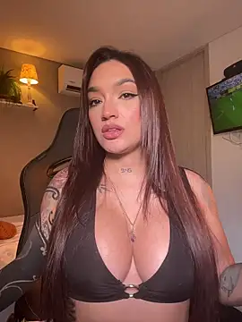 DaniDusan  online show from July 19, 7:17 pm