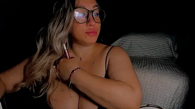 CumOnMy Tits online show from July 21, 3:20 am