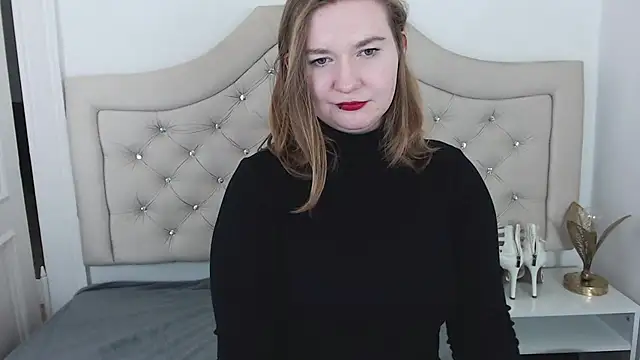 LaraDream online show from January 18, 2:58 am