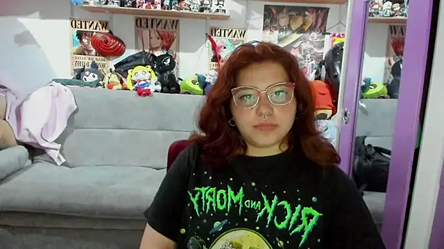 soficammy online show from March 6, 1:37 am