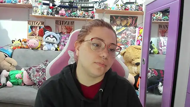 soficammy online show from December 15, 10:47 pm