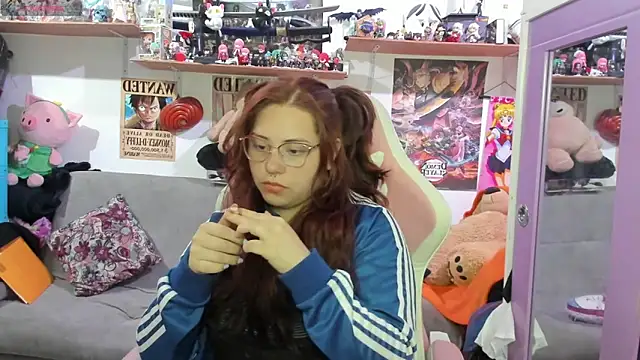 soficammy online show from March 7, 10:40 pm