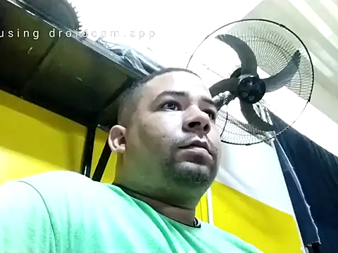 latinhotx26 online show from February 10, 6:56 pm