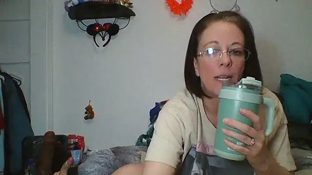 PartyPawgGirl420 online show from March 2, 5:33 am