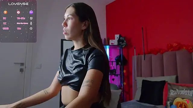 Snapshot of SweetySonya chatting on October 14, 1:28 am SweetySonya online show from October 14, 1:28 am