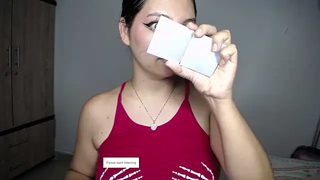 Snapshot of susan_smith18 chatting on February 13, 4:41 am susan smith18 online show from February 13, 4:41 am