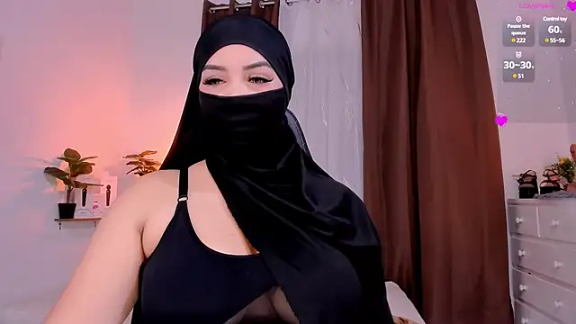 Snapshot of KeishaDanger_ chatting on December 1, 7:36 pm KeishaDanger online show from December 1, 7:36 pm