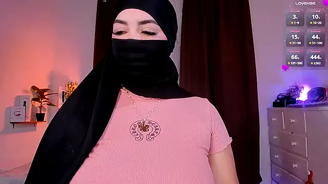 Snapshot of KeishaDanger_ chatting on January 28, 10:34 pm KeishaDanger online show from January 28, 10:34 pm