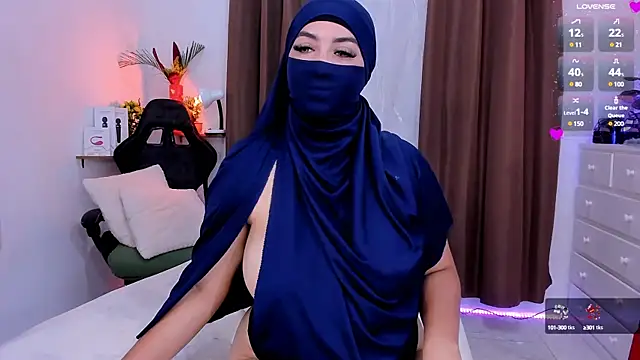 Snapshot of KeishaDanger_ chatting on February 17, 11:53 pm KeishaDanger online show from February 17, 11:53 pm