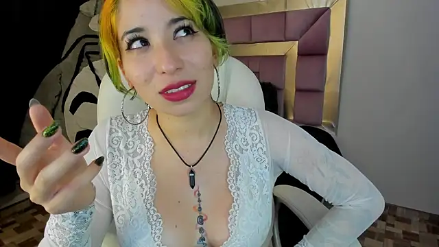 Laughing Naty online show from December 4, 7:50 am
