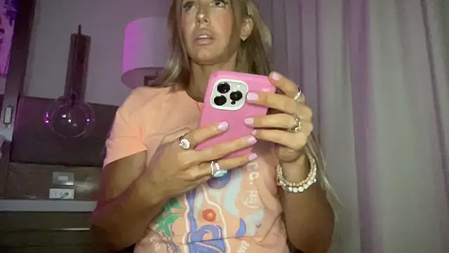 Fitnessbabe69 online show from December 2, 8:09 am