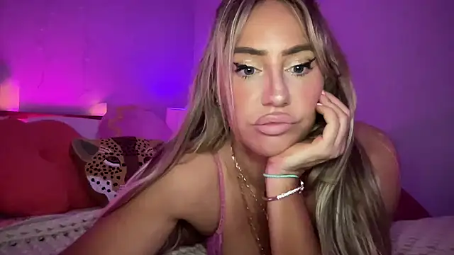 Fitnessbabe69 online show from December 21, 8:39 am