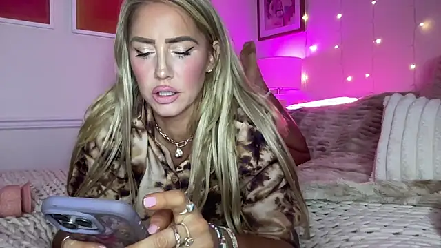 Fitnessbabe69 online show from February 5, 12:21 pm