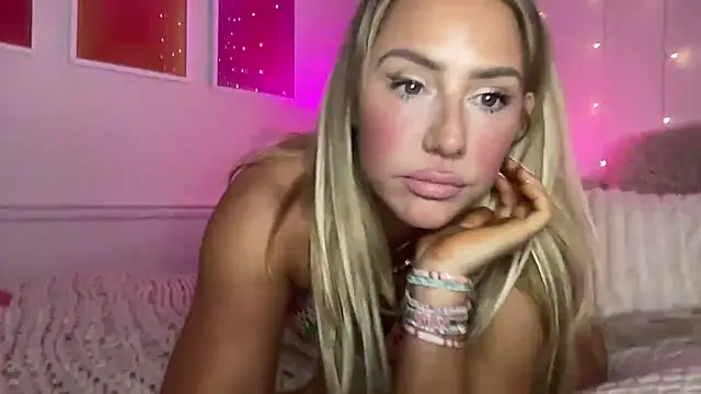 Fitnessbabe69 online show from February 17, 9:39 am