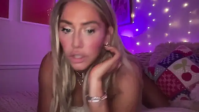 Fitnessbabe69 online show from June 14, 11:23 am