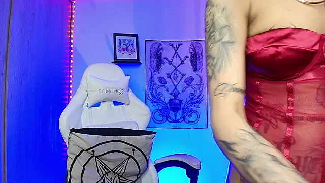 luci fer devil online show from July 24, 6:39 pm